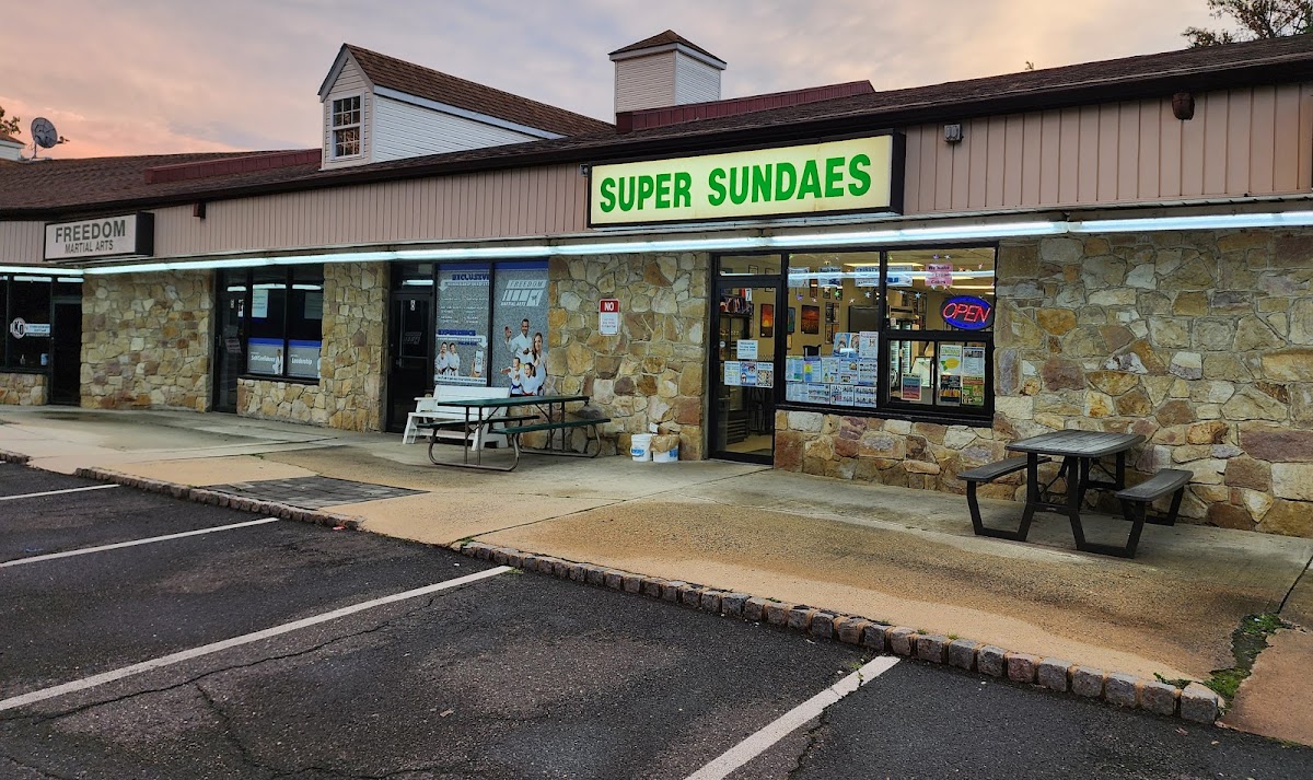 Super Sundaes Ice Cream